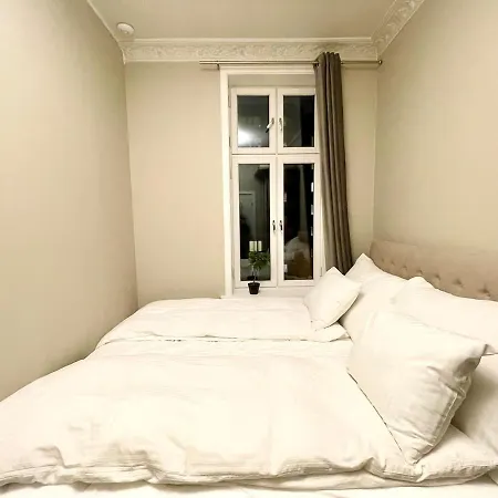 4 Bed Riverside Apartamento