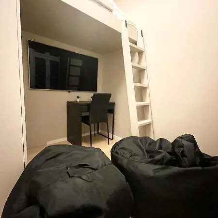 Apartamento 4 Bed Riverside